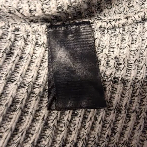 Basic Cardigan - Picture 5 of 6